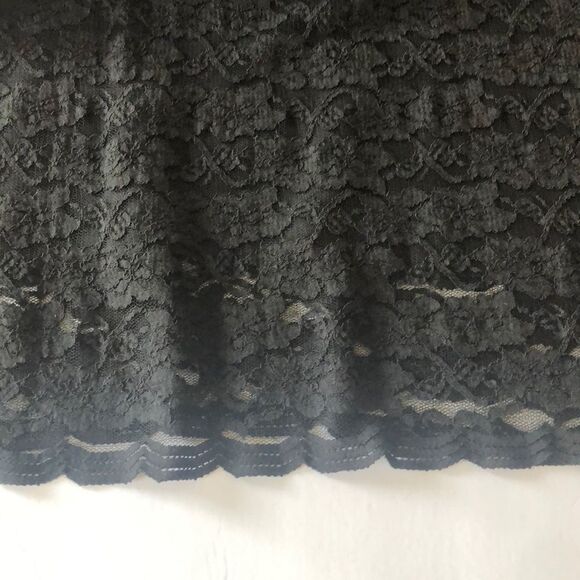 NWT: Connected Petite Black Lace Sheath Dress, 6P - Picture 7 of 8